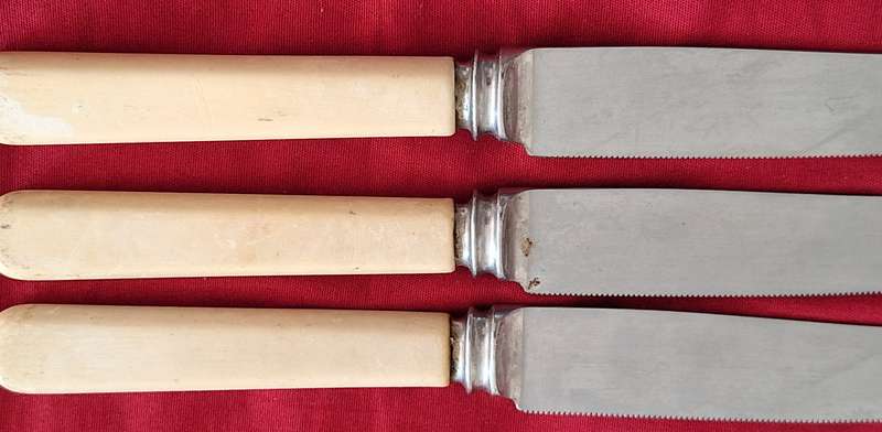 3 Knives Faux Bone Handles No Makers Name