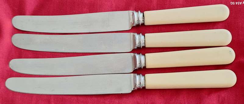4 Vintage Harris Miller & Co Sheffied Faux Bone Serrated Edge Table Knives