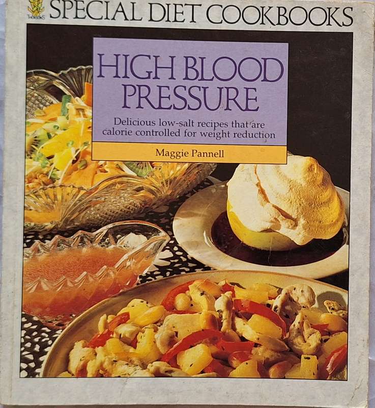 High Blood Pressure Special Diet Cookbook by Maggie Pannell Paperback