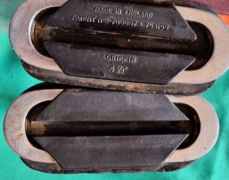 4 1/4" Stirrup irons Made in England