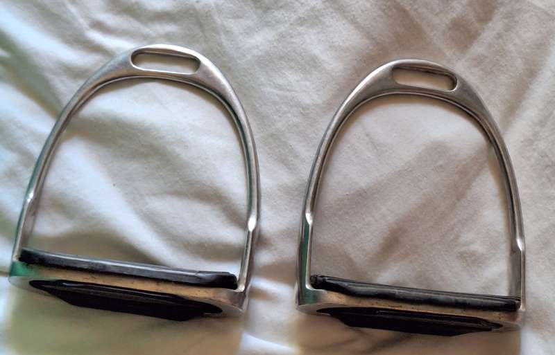 4 1/4" Stirrup irons Made in England