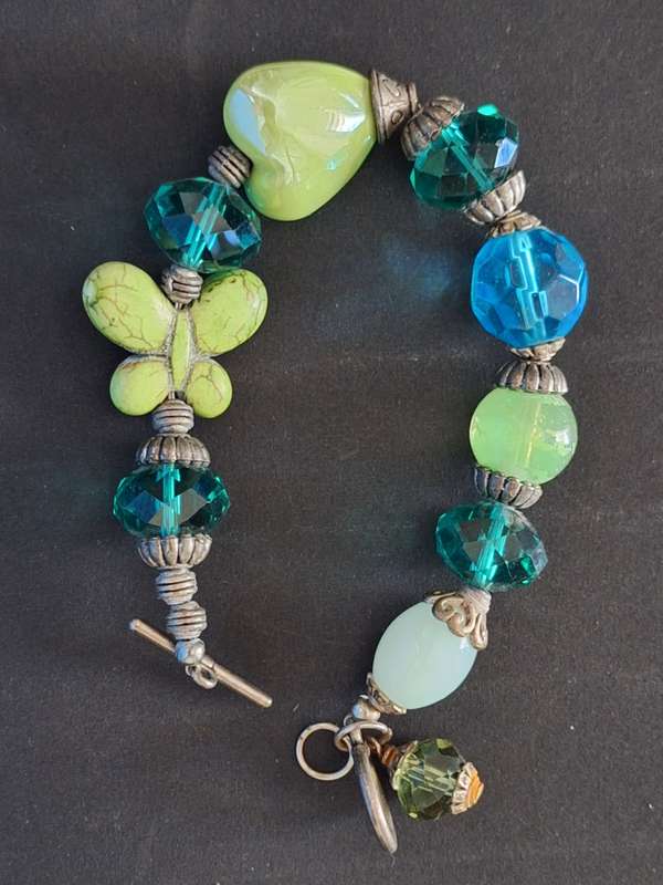 Ladies Bead Bracelet