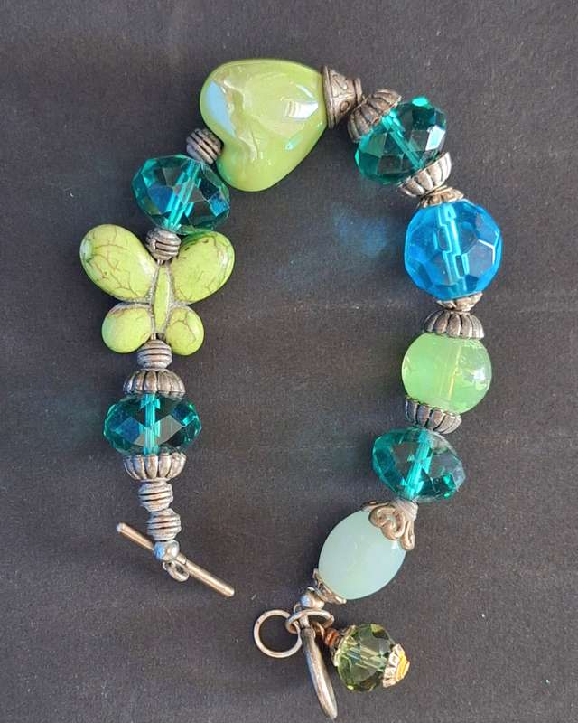 Ladies Bead Bracelet