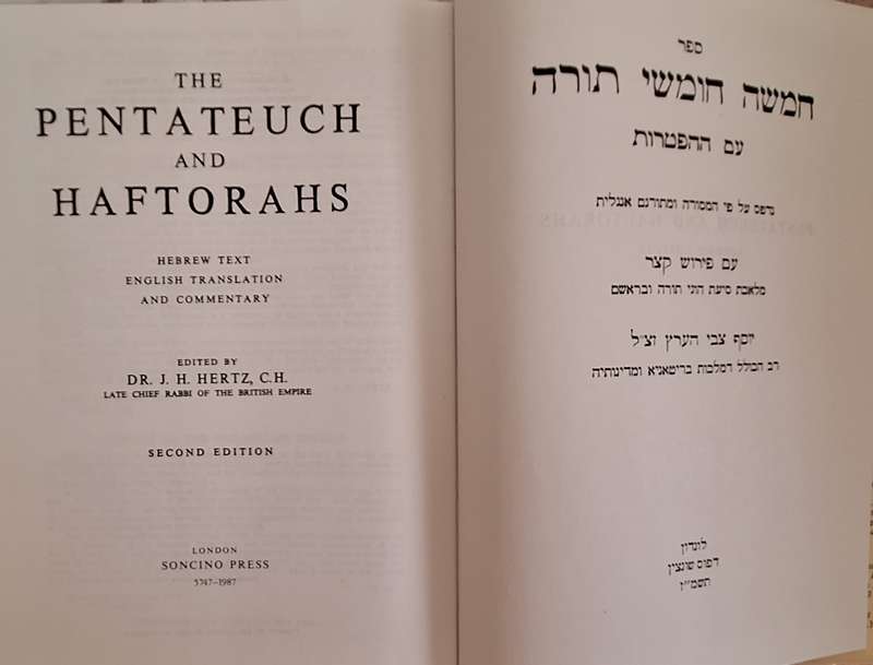 The Soncino Edition of the Pentateuch and Haftorahs Ed: Dr JH Hertz Hardcover 1987 2nd Ed