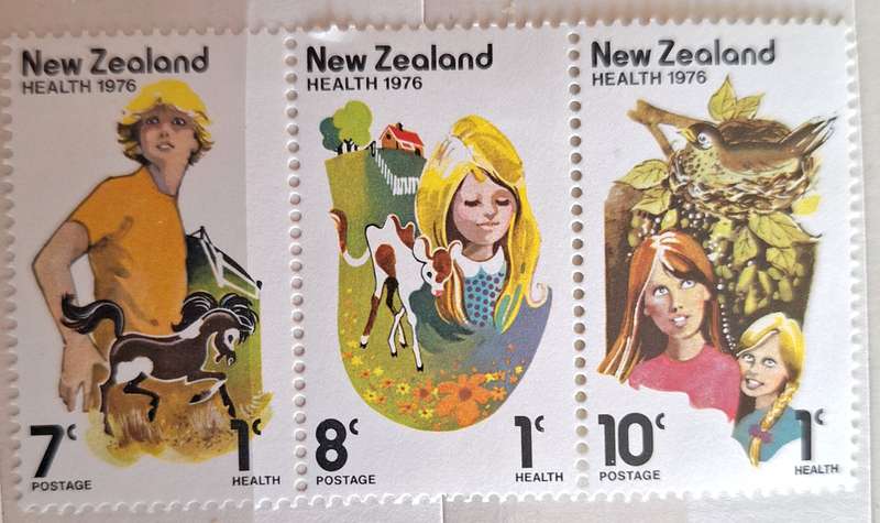 New Zealand 1976 Health Issue Block of 3 Unused Hinged stamps