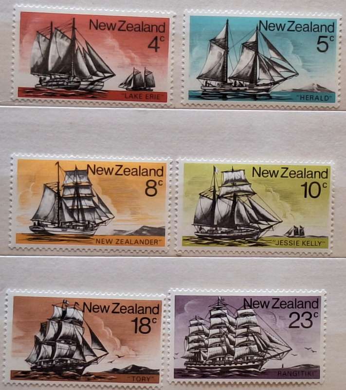 New Zealand 1975 Sailing Ships Set of 6 Unused Hinged stamps