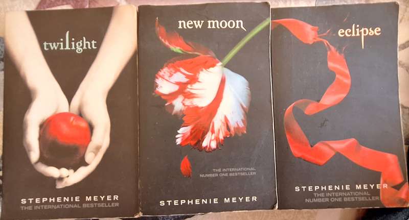 Twilight - New Moon - Eclipse by Stephenie Meyer Paperbacks