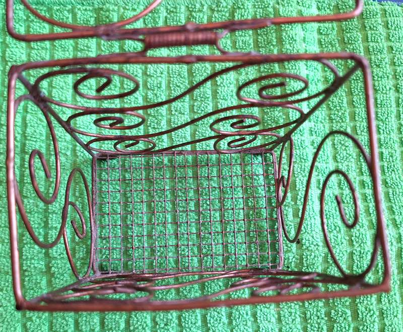 Small  Wire Cage Box with Top Flap