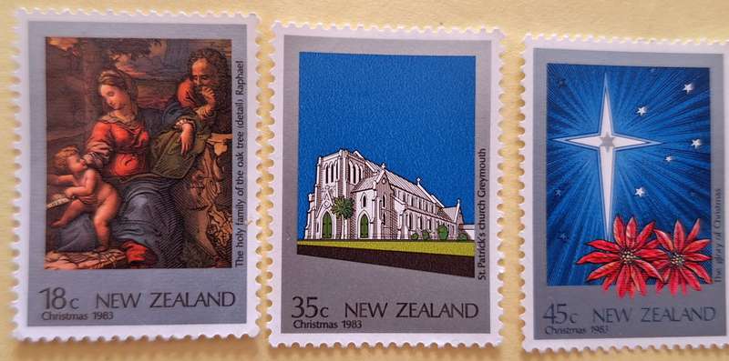 New Zealand 1983 Christmas Set of 3 Unused Hinged stamps