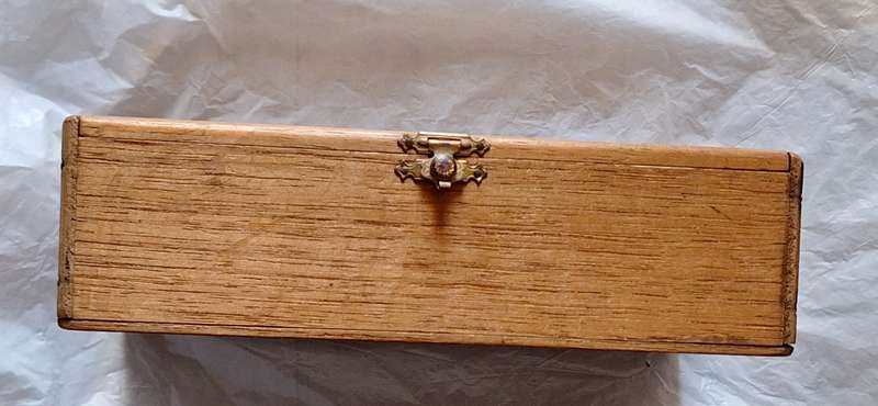 Empty Cigar Box Claro No 2 On bottom of Box