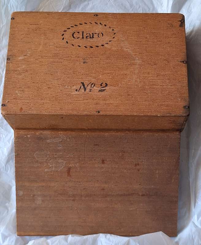 Empty Cigar Box Claro No 2 On bottom of Box
