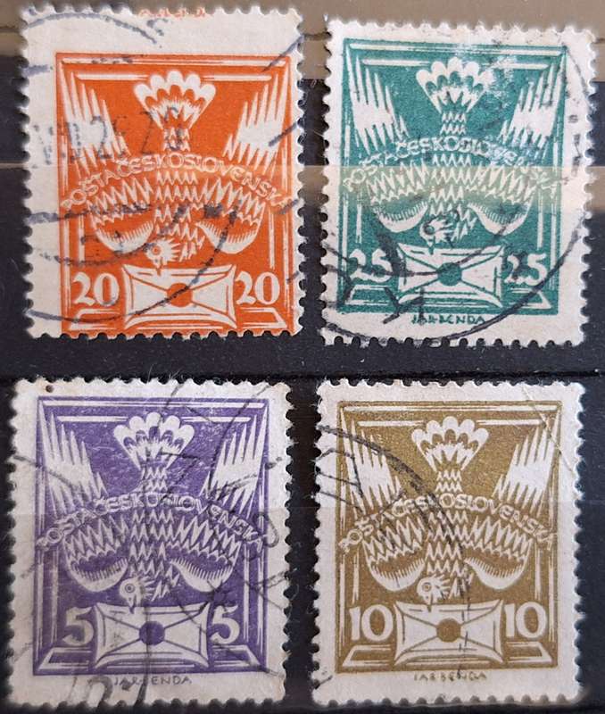 Czechoslovakia 1920-25 Dove 4 Used stamps