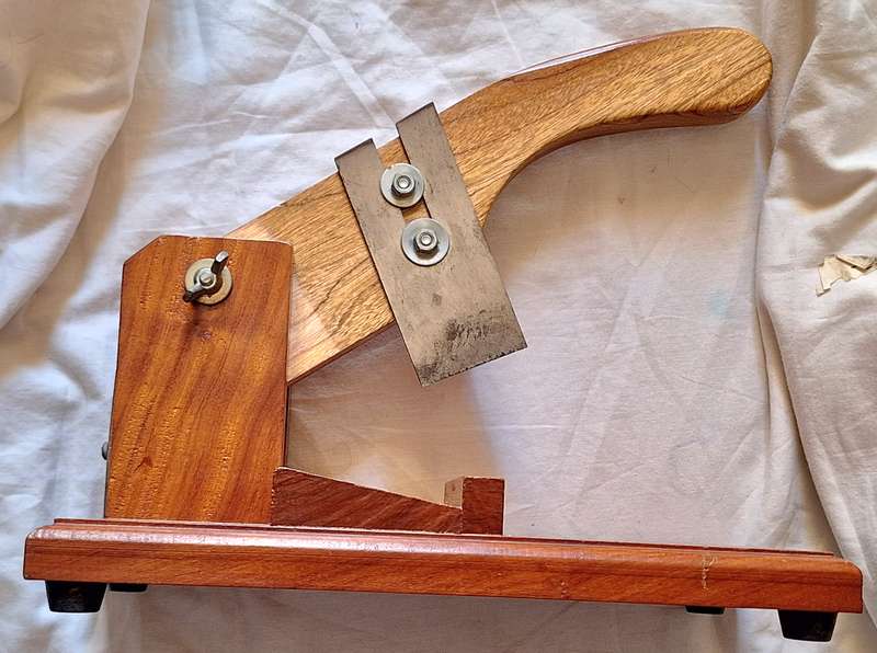 Wooden Biltong cutter