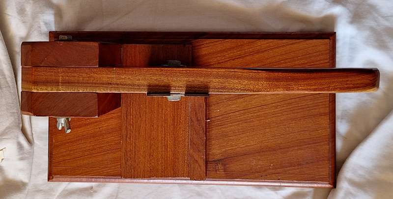 Wooden Biltong cutter