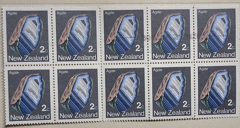 New Zealand 1982 Definitive 2c Agate Block of 10 Used stamps