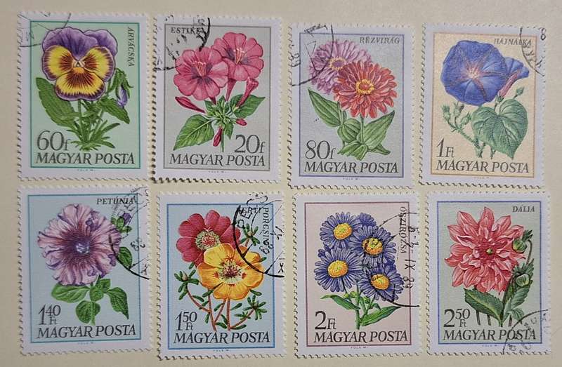 Hungary 1968 Garden Flowers Set of 8 Cancelled Hinged stamps