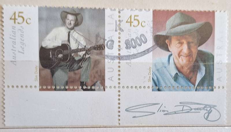 Australia 2001 Australia Day Legends: Slim Dusty Cancelled Se-tenant Pair with Slim's Signature