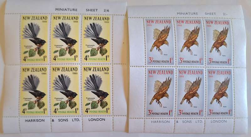 New Zealand 1965 Health Issue Birds Set of 2 Unused Hinged Miniature Sheets