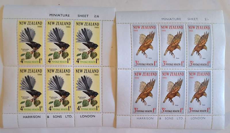 New Zealand 1965 Health Issue Birds Set of 2 Unused Hinged Miniature Sheets