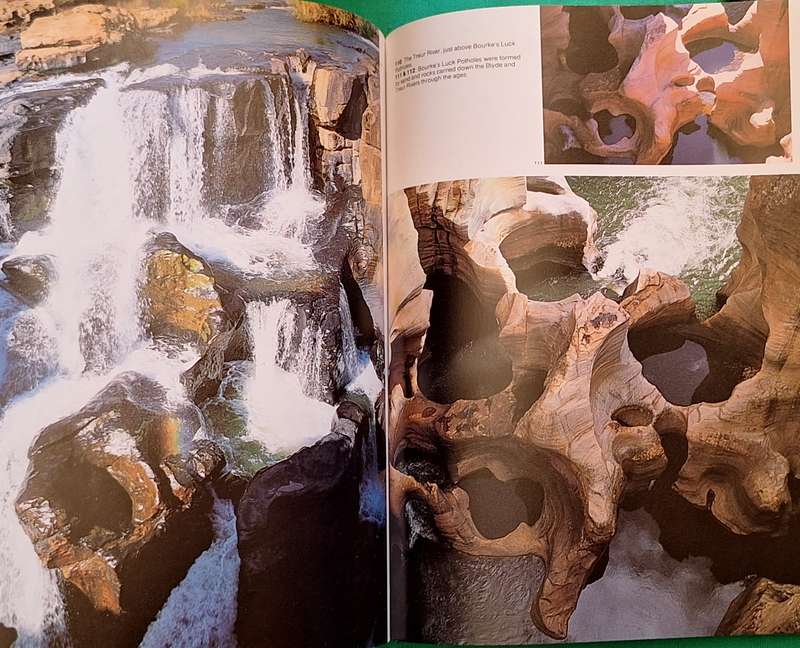 The Bushveld Country: The Dramatic Eastern Transvaal by David Steele Softcover