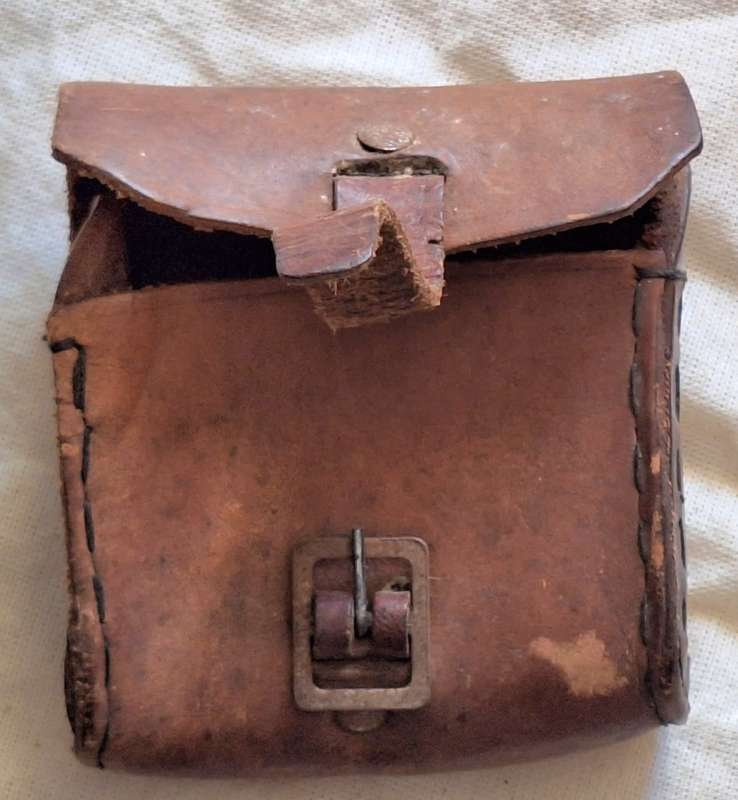 Old Leather Belt Pouch (small)