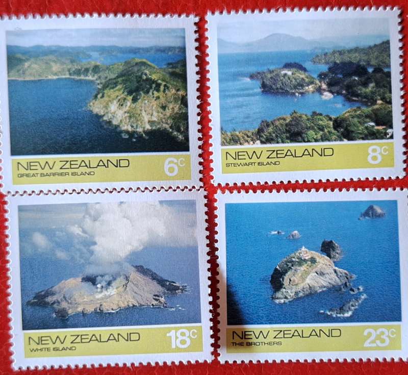 New Zealand 1974 Offshore Islands Set of 4 Mint stamps