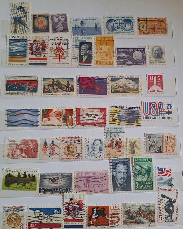 USA Mixed Lot of 42 Used stamps some Hinged