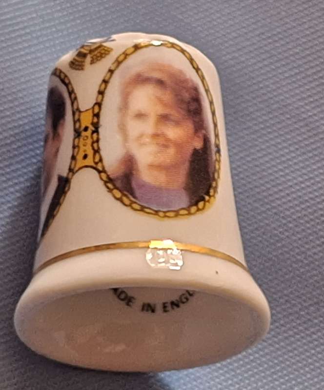 Thimble Jean Manson Fine Bone China England 1986 Wedding Duke and Duchess of York
