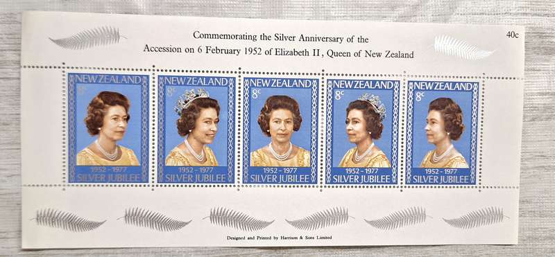 New Zealand 1977 Silver Jubilee Mint Miniature Sheet
