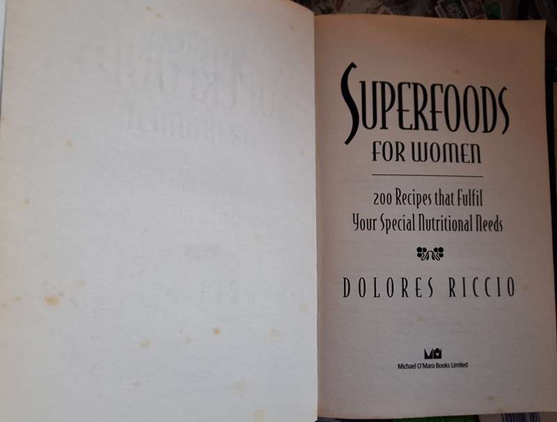 Superfoods for Women by Dolores Riccio Paperback