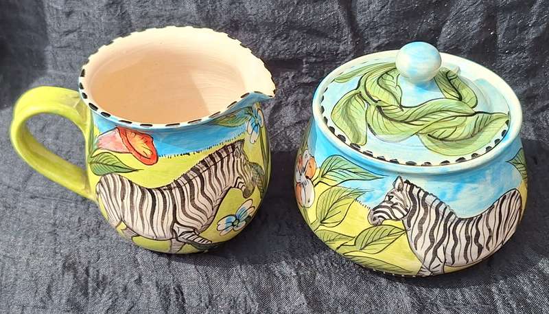 Water Berry Pottery Zimbabwe Milk Jug and Lidded Sugar Bowl Zebra Design