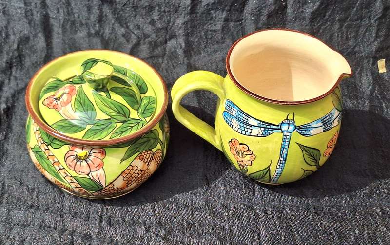 Water Berry Pottery Zimbabwe Milk Jug and Lidded Sugar Bowl Dragonfly Design