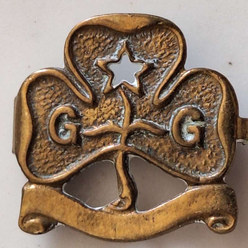 Girl Guide Promise Metal Badge J A Wylie London 1930's