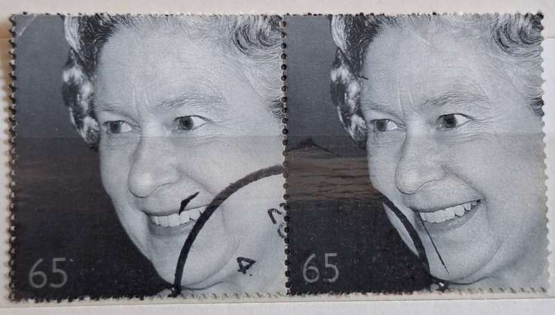 GB  2022 Queen Elizabeth II In Memoriam Pair of Used 65p stamps