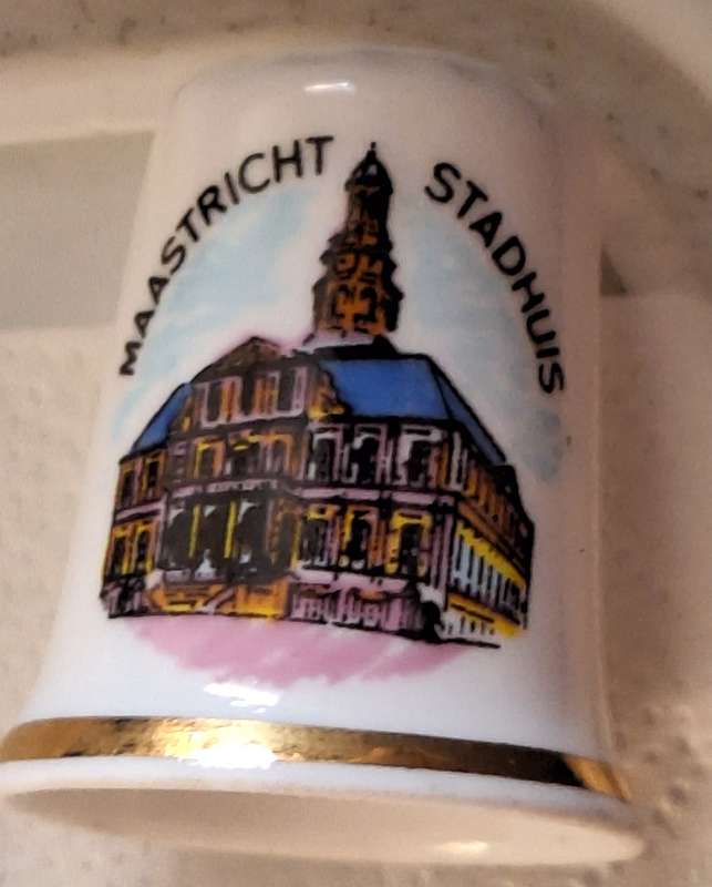 Thimble Fine Bone China Maastricht Stadhuis