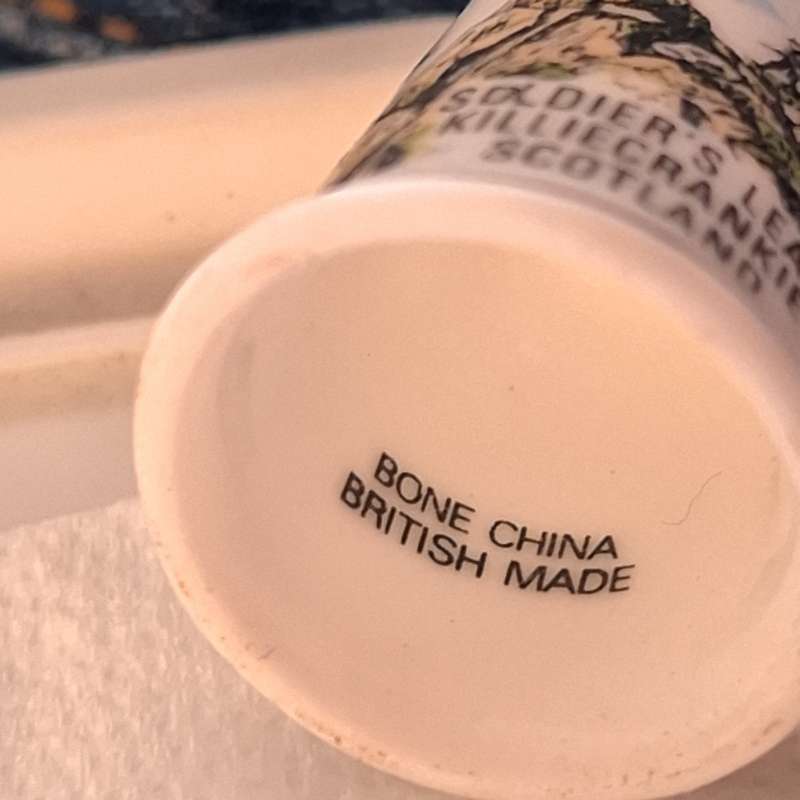 Thimble Bone China British Made Soldier's Leaf, Killiecrankie Scotland