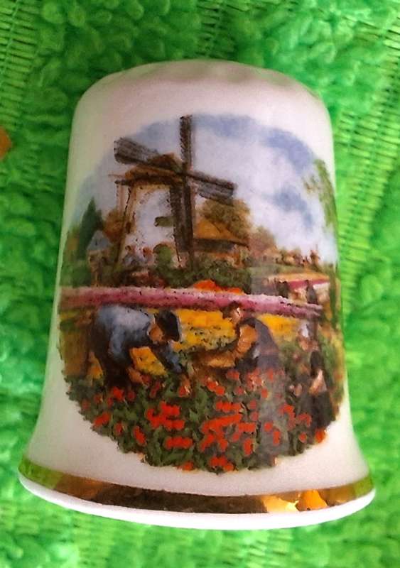 Thimble Unmarked Dutch Style Windmill