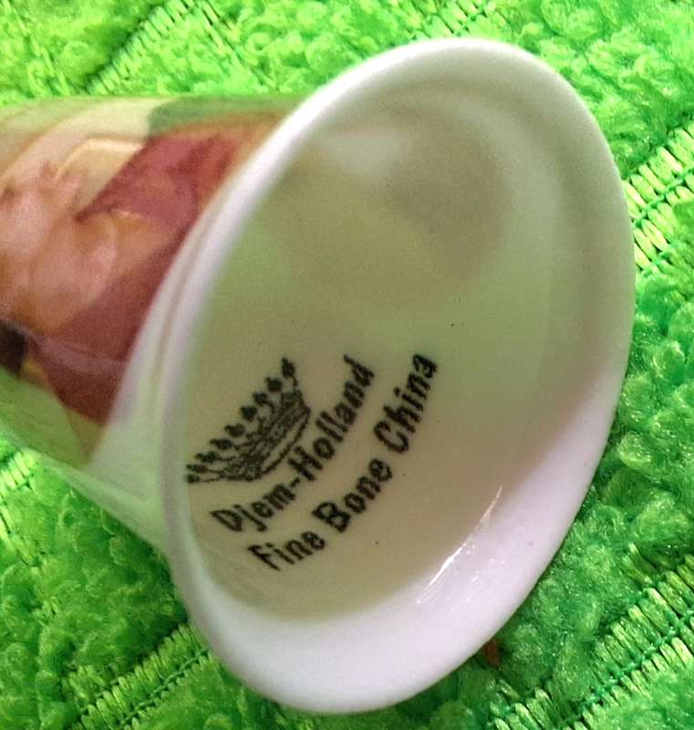 Thimble Fine Bone China Djem-Holland Maxima and Willem-Alexander