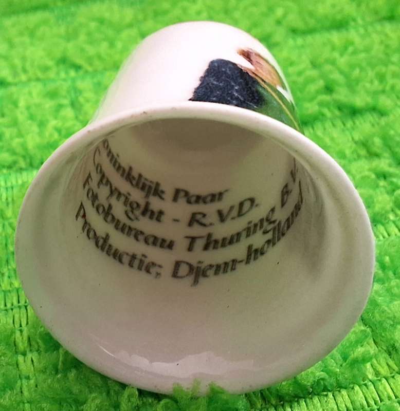 Thimble Fine Bone China Djem-Holland Koninklijk Paar