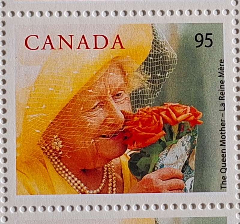 Canada 2000 Queen Elizabeth the Queen Mother's 100th Birthday Souvenir Sheet in Presentation Pack