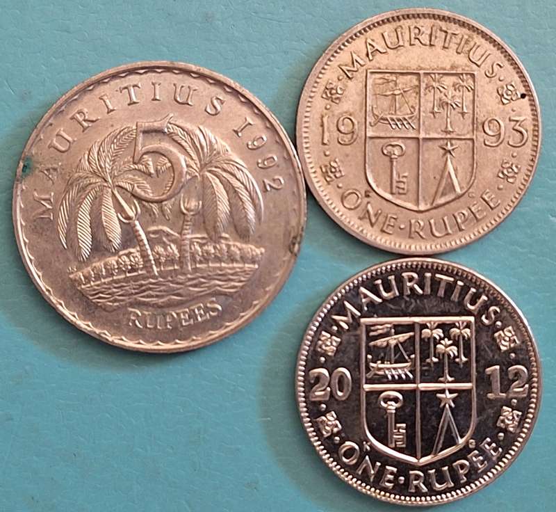 Mauritius 1992 Copper-nickel 5 Rupees,  1993 Copper-nickel 1 Rupee, 2012 Nickel plated steel 1 Rupee