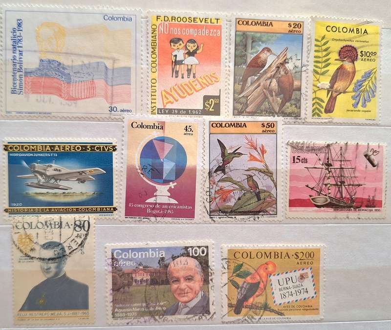 Colombia Mixed Lot of 11 Used stamps