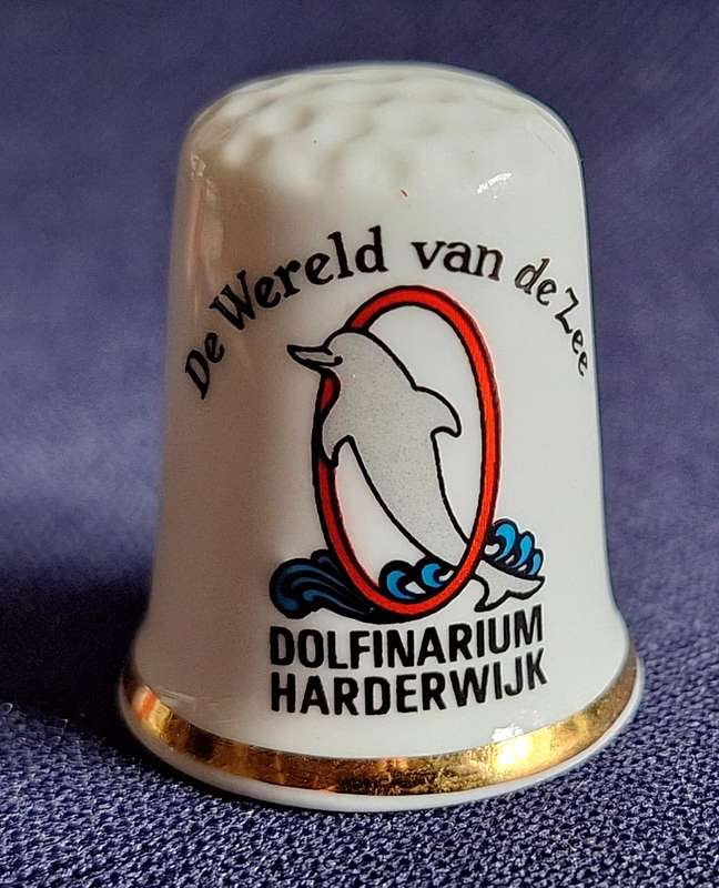 Thimble Fine Bone China Dolfinarium Harderwijk (De Wereld van de Zee)