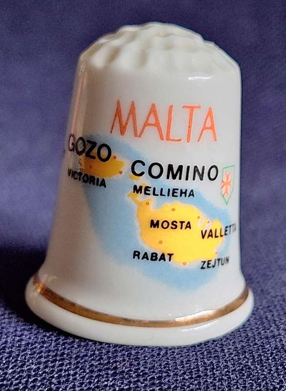 Thimble Bristow Potteries Malta