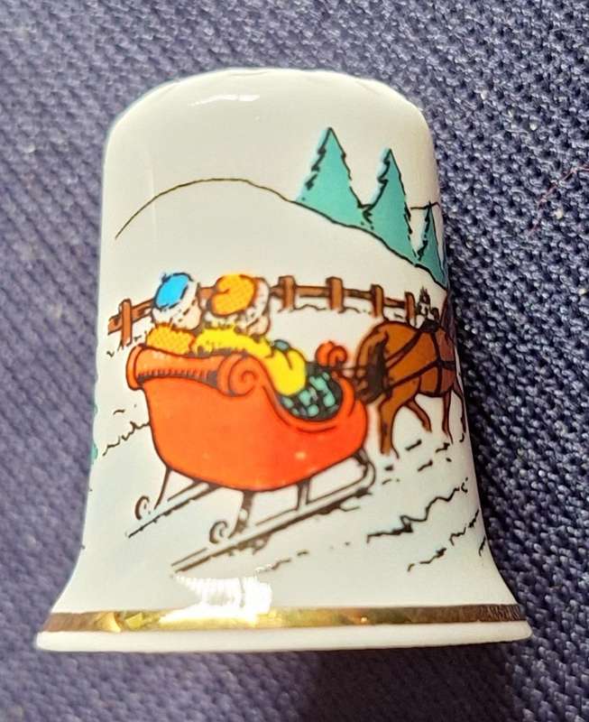 Thimble Fine Bone China Christmas