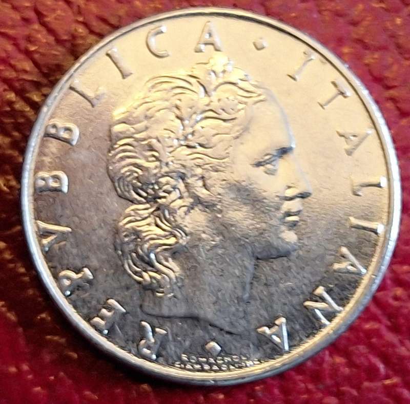 Italy 1978 50 Lire Large Type Vulcan standing at Anvil Acmonital