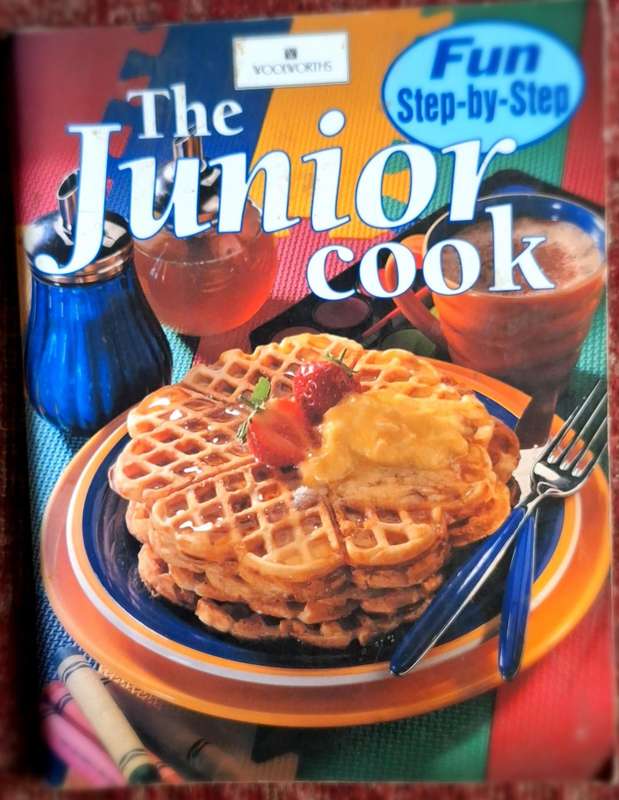 Woolworths The Junior Cook Fun Step-by-Step Paperback