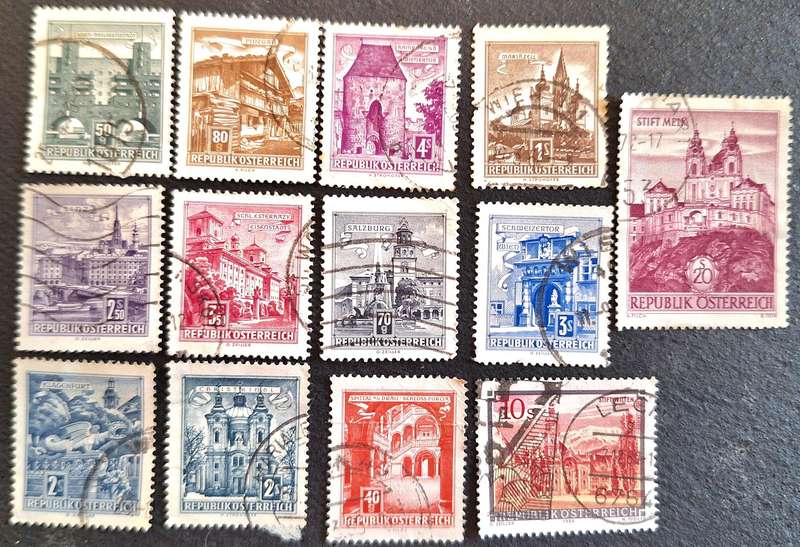 Austria Mixed Lot of 13 used stamps Theme: Building Architecture