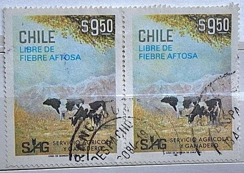 Chile 1981 Free from Aptose Fever Pair of Used Hinged stamps