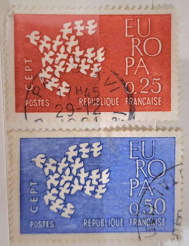 France 1961 Dove Europa CEPT Set of 2 Used stamps